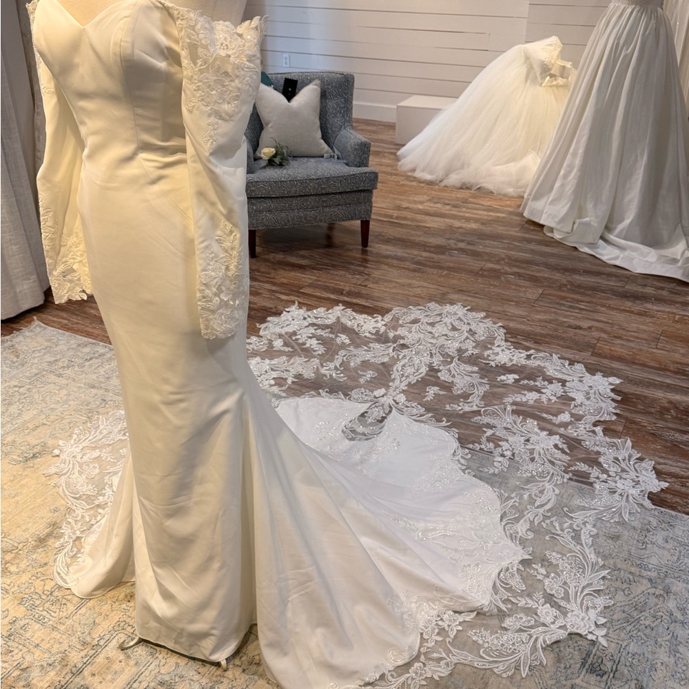 Maggie Sottero Tyra Long Sleeve Wedding Dress, 24MK217A01, Size 8 - Picture 3 of 11